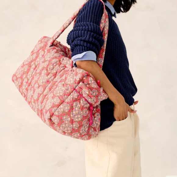 NWT Vera Bradley Disney Original Duffel Mickey Kaleidoscope Pink Featherweight - Picture 1 of 15
